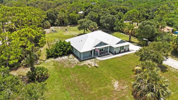 Indian River Estates, 4912 Pinetree Dr, Fort Pierce, Florida 34982, image 1