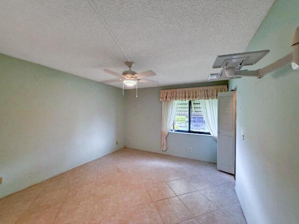 Pine Ridge South 2, 211 Pine Hov Cir #B-1, Greenacres, Florida 33463, image 2