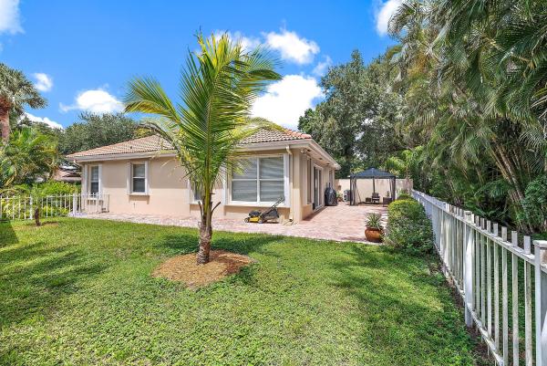 The Hamptons At Maplewood, 124 S Hampton Dr, Jupiter, Florida 33458, image 3