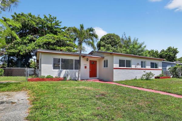 17131 NW Miami Ct, Miami, Florida 33169, image 1