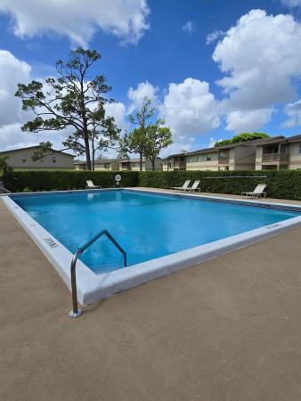 1846 Abbey Rd #201, West Palm Beach, Florida 33415, image 1