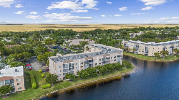 Trent, 7450 Trent Dr #302, Tamarac, Florida 33321, image 1