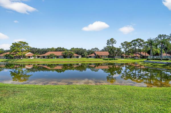 Joggers Run, 903 Maplewood Dr, Greenacres, Florida 33415, image 2