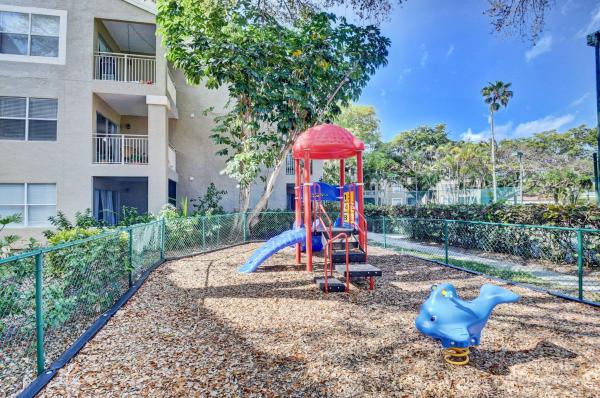 Verano At Delray, 1780 Palm Cove Blvd #6-102, Delray Beach, Florida 33445, image 1