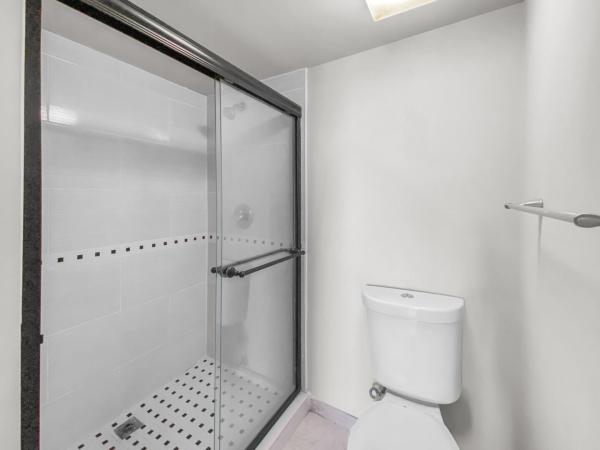 Whitehall, 3520 Whitehall Dr #203, West Palm Beach, Florida 33401, image 3