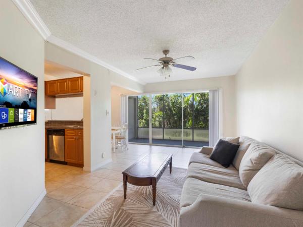 The Sterling Villages Of Palm Beach Lakes, 14103 Glenmoor Dr, West Palm Beach, Florida 33409, image 1