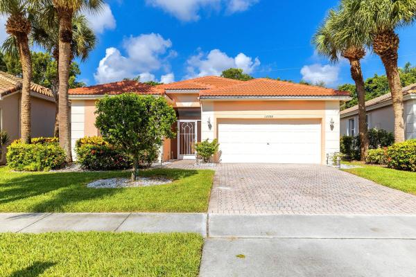 Regency Cove North At Coral Lakes, 12908 Coral Lakes Dr, Boynton Beach, Florida 33437, image 1