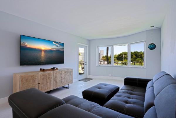 1445 SE 15th Ct #203, Hillsboro Beach, Florida 33441, image 1