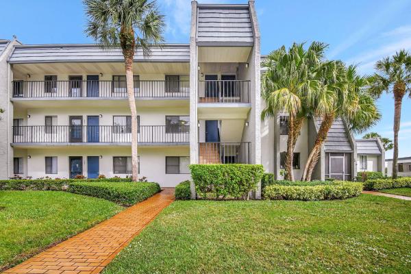 4822 Esedra Court #208, Lake Worth Beach, Florida 33467, image 1