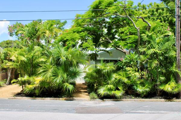 Gale Lake Worth, 3211 Floral Ave, West Palm Beach, Florida 33407, image 1