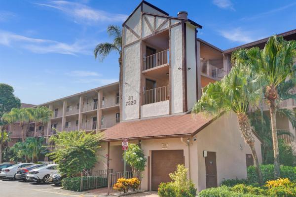 Huntington Lakes 4, 7320 Amberly Ln #406, Delray Beach, Florida 33446, image 1