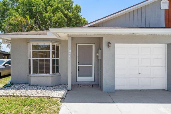 The Courts At Boynton Place, 10441 Boynton Place Cir, Boynton Beach, Florida 33437, image 1