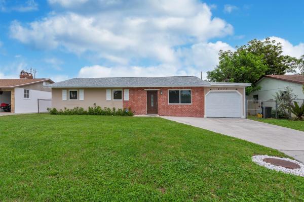 Palm Beach Square, 4317 Applecrest Dr, Palm Beach Gardens, Florida 33410, image 1