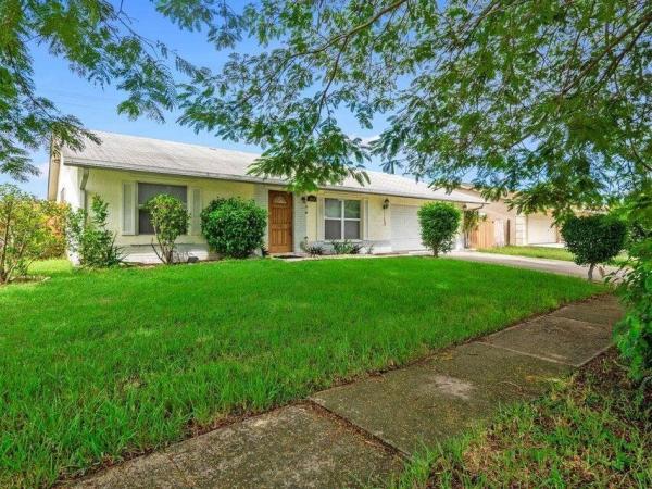 Atlantic Estates, 6088 Plains Dr, Lake Worth Beach, Florida 33463, image 1