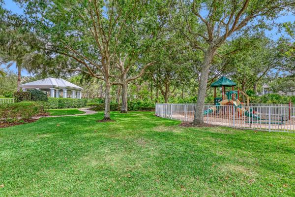 Strathmoor At Botanica, 187 E Bay Cedar Cir, Jupiter, Florida 33458, image 2
