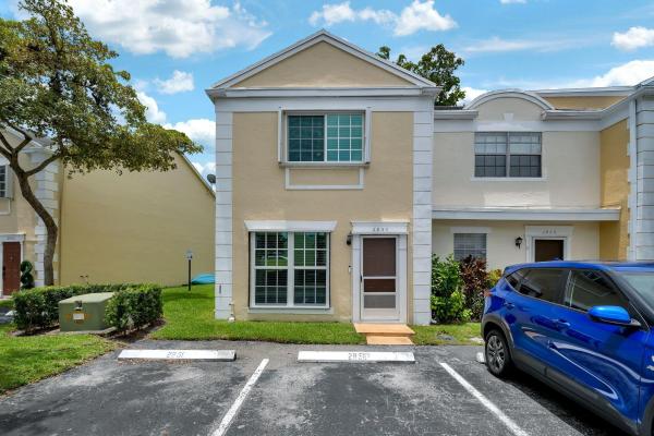 Crown Colony, 2856 S Belmont Ln, Cooper City, Florida 33026, image 1
