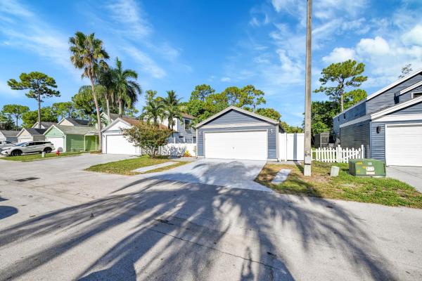 Victoria Woods, 1325 Strawberry Ln, West Palm Beach, Florida 33415, image 1