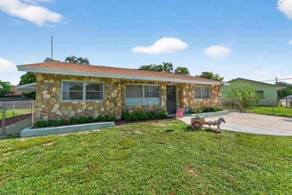 Lake Worth Hills, 5531 S 35th Ct, Greenacres, Florida 33463, image 1
