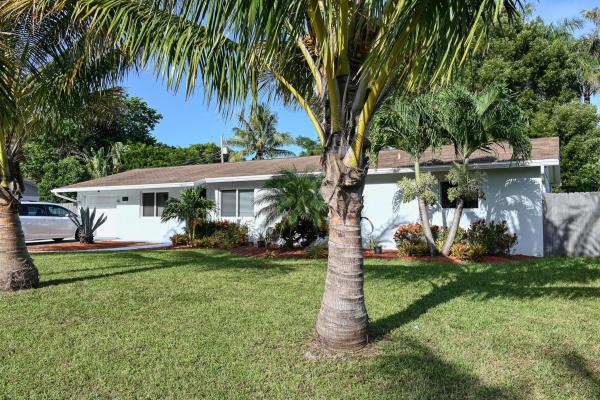 Woodland Park, 1056 Cheryl Rd, Haverhill, Florida 33417, image 1