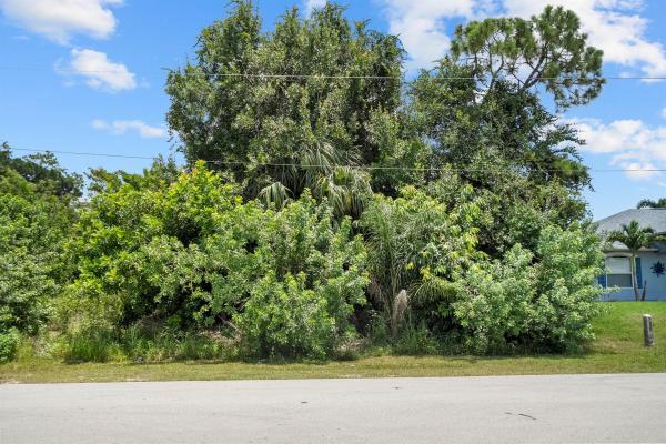 Palm Trails, 2077 SW Americana St, Port St. Lucie, Florida 34953, image 1