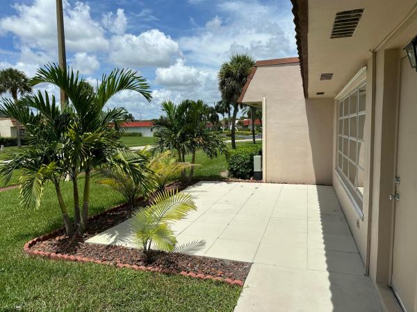 Fernley 2 At Cresthaven Townhomes, 5775 W Fernley Dr #112, West Palm Beach, Florida 33415, image 1