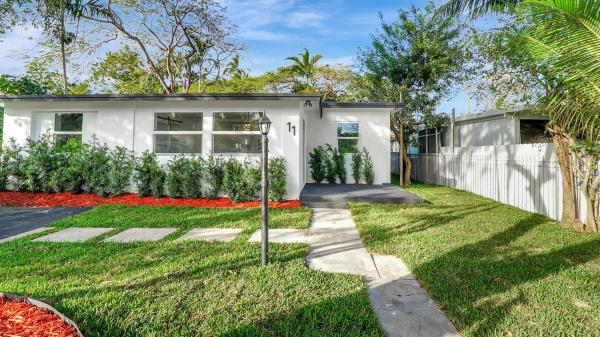 11 NW 117th St, Miami, Florida 33168, image 1