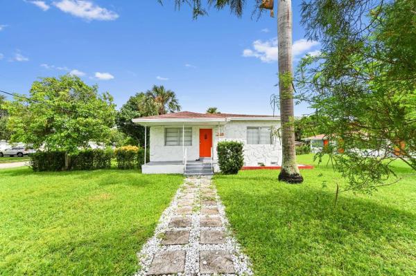 Hallandale Beach No HOA, 538 SW 7th St #1-4, Hallandale Beach, Florida 33009, image 2
