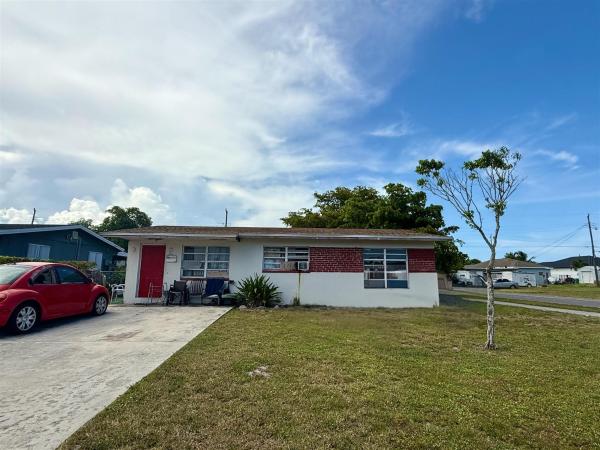 Cherry Hills, 503 NW 9th Ave, Boynton Beach, Florida 33435, image 1
