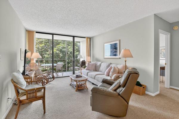 Willow Wood Midrise At Boca Country Club, 6895 Willow Wood Dr #1056, Boca Raton, Florida 33434, image 1