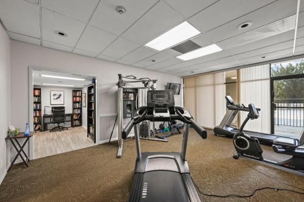 Jefferson Tower, 2425 Presidential Way #1006, West Palm Beach, Florida 33401, image 1