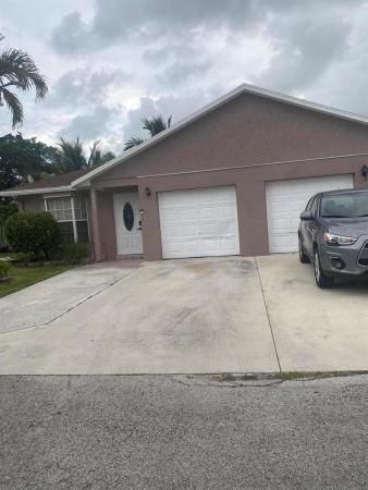 The Courts At Boynton Place, 10415 Boynton Place Cir, Boynton Beach, Florida 33437, image 1