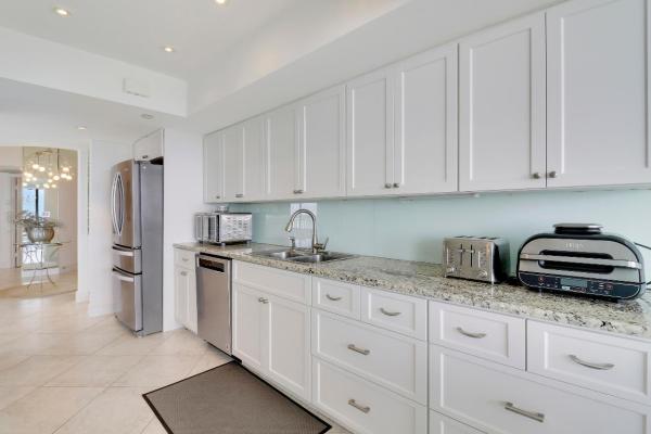 Capri Of Singer Island, 5250 N Ocean Dr #7s, Riviera Beach, Florida 33404, image 1