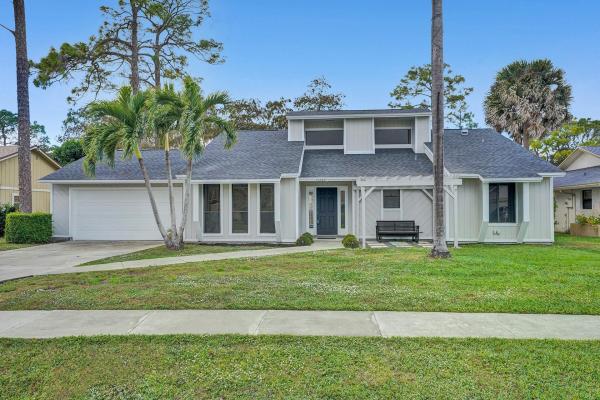 Sugar Pond Manor, 14349 Horseshoe Trce Trce, Wellington, Florida 33414, image 1
