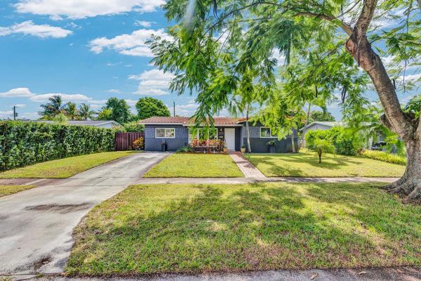 Hollywood Hills, 2115 N 45th Ave, Hollywood, Florida 33021, image 1