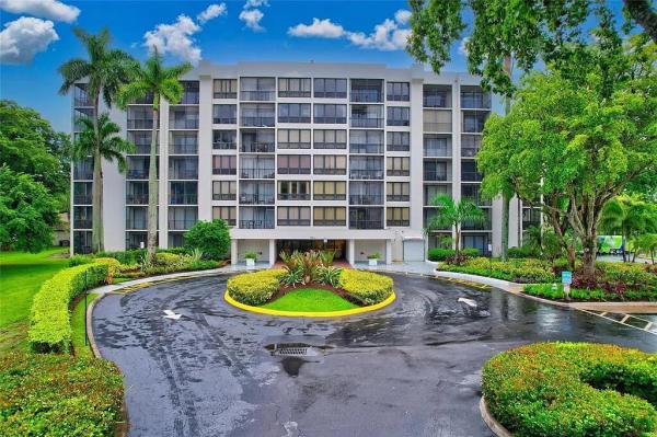 Wellesley Park, 5951 Wellesley Park Dr #303, Boca Raton, Florida 33433, image 1