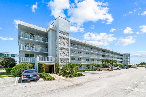 Seagate Of Gulfstream, 2018 S Federal Hwy #A408, Boynton Beach, Florida 33435, image 1