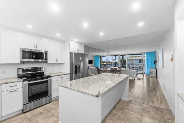 Seagate Of Gulfstream, 2018 S Federal Hwy #408, Boynton Beach, Florida 33435, image 1