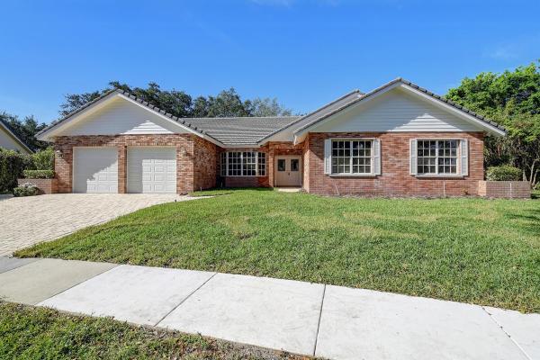Colonnade At Glen Oaks, 4640 NW 28th Way, Boca Raton, Florida 33434, image 1