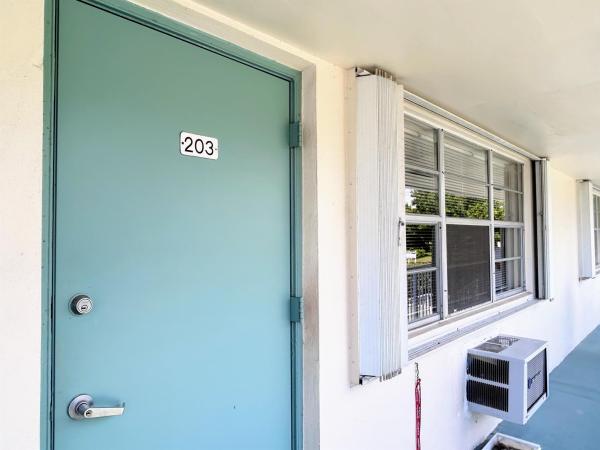 340 Horizons W #203, Boynton Beach, Florida 33435, image 1