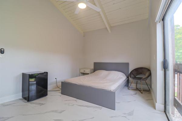 Harbourwood Villas, 605 Leslie Dr Dr, Hallandale Beach, Florida 33009, image 1