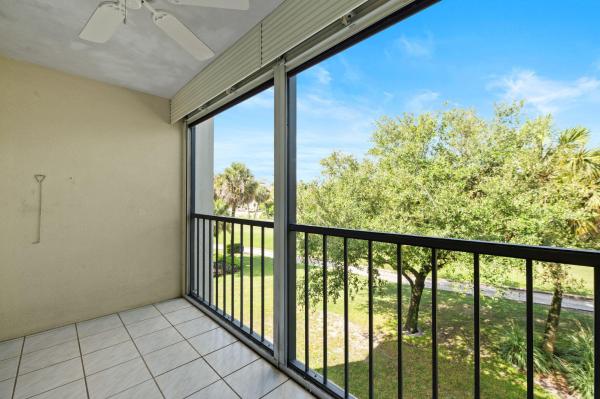 The Palms Of Deer Creek, 2440 Deer Creek Country Club Blvd #306-C, Deerfield Beach, Florida 33442, image 2
