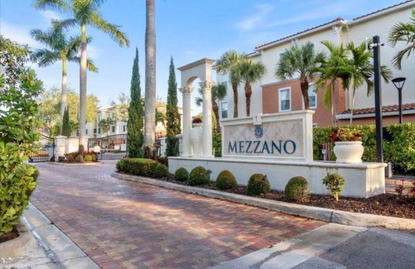Mezzano At Baywinds, 9857 Baywinds Dr ##9206, West Palm Beach, Florida 33411, image 1