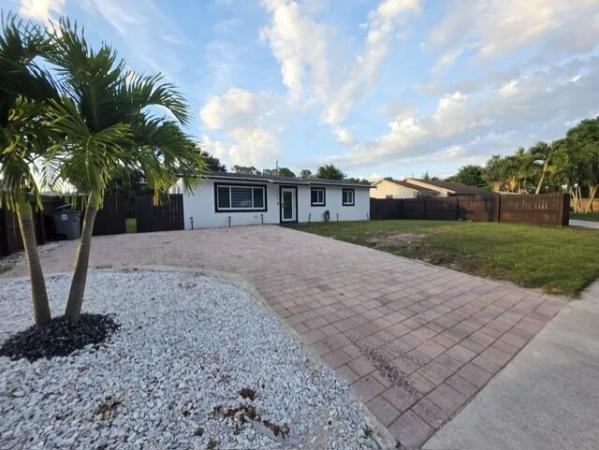 Biltmore Terrace, 4907 Palm Way, Lake Worth Beach, Florida 33463, image 1