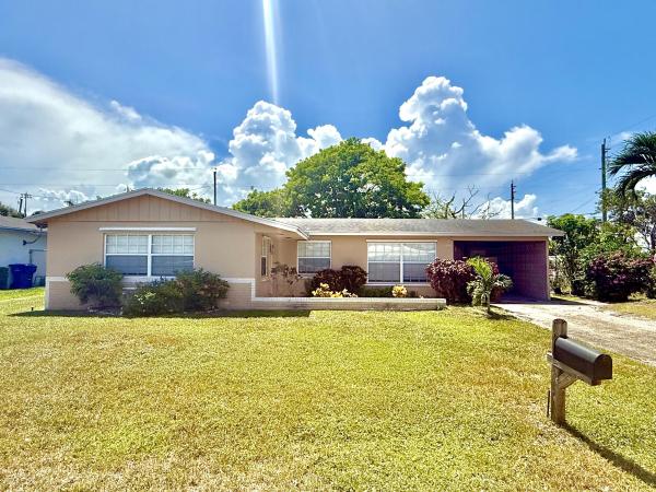 Park Manor, 3161 Avenue H, Riviera Beach, Florida 33404, image 1