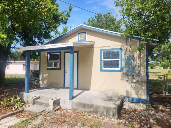 Happy Land, 1308 N 15th St, Fort Pierce, Florida 34950, image 1