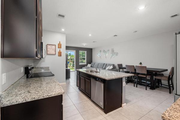 Lake Cove Of Lake Worth, 1824 Lake Cove Dr, Lake Worth Beach, Florida 33460, image 2