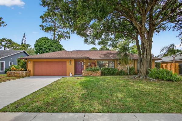 Sugar Pond Manor, 849 Sage Ave, Wellington, Florida 33414, image 1