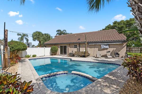Newport Cove, 7546 Ironbridge Cir, Delray Beach, Florida 33446, image 1