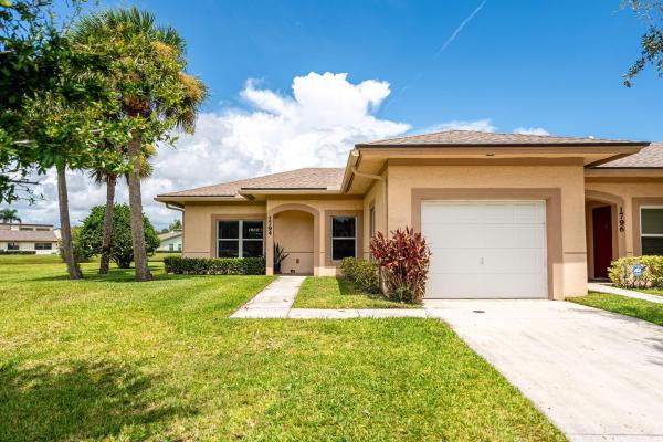 The Lakes At The Savannah, 1794 Sandhill Crane Dr #A1, Fort Pierce, Florida 34982, image 1