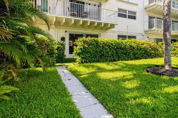 Tropicana Gardens, 4001 S Ocean Blvd #115, South Palm Beach, Florida 33480, image 1